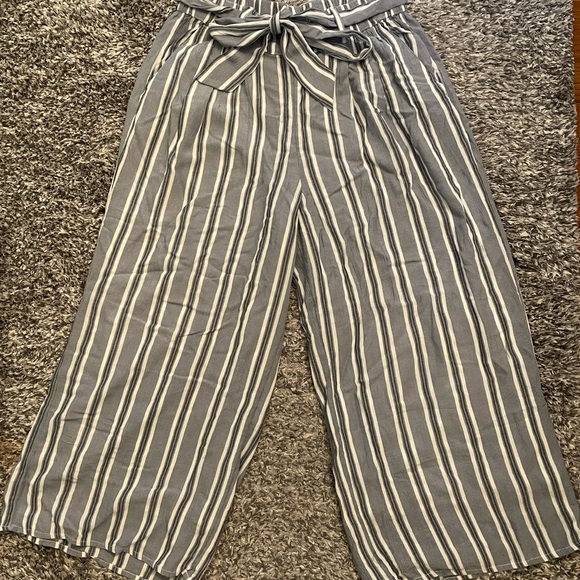 NWT Hollister Ultra high-rise Pant - Picture 1 of 4